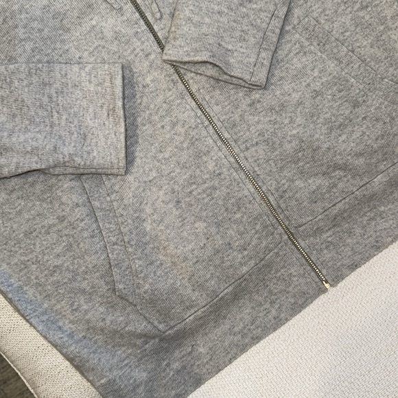 Vince heather grey wool and cashmere zip hoodie worn 3x - Picture 2 of 8